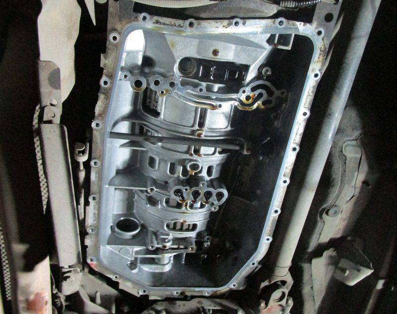 Снятие поддона АКПП БМВ Е60