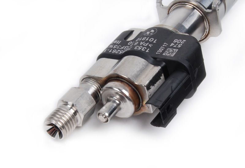 Внешний вид форсунки БМВ снятой с двигателя