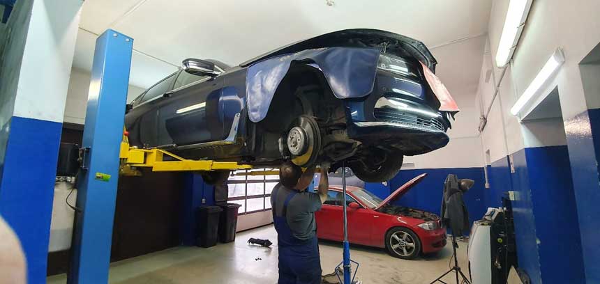 Замена сайлентблоков рычагов БМВ