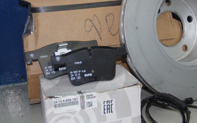 Замена тормозных колодок