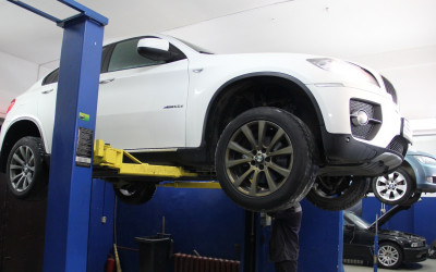 Замена рулевых тяг и наконечников БМВ