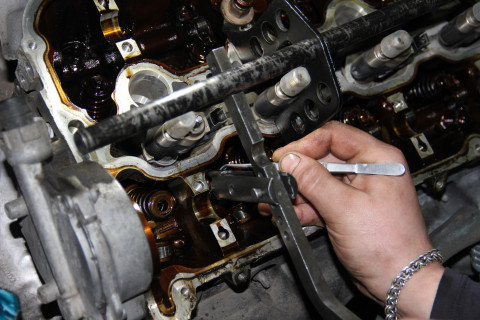 Замена маслосъемных колпачков БМВ