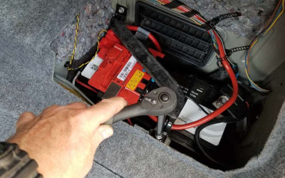 Замена АКБ в автомобилях BMW