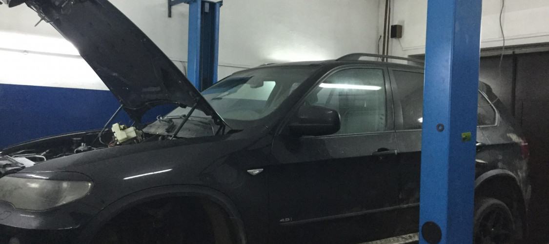 Работы с ГРМ БМВ на Х5 Е70